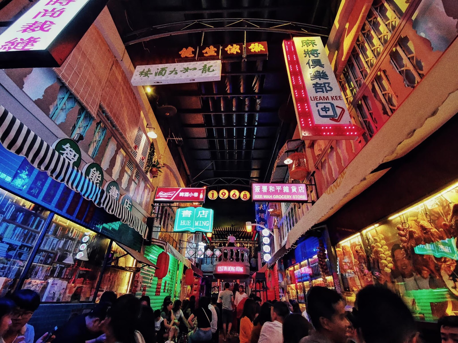 Hong Kong lung linh dưới ánh đèn  Du lịch Đặng Lê
